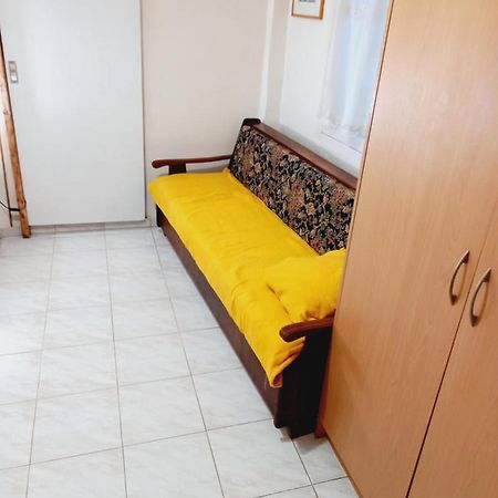 Στην Αυλή Της Ράχης Apartment กาลามาตา ภายนอก รูปภาพ