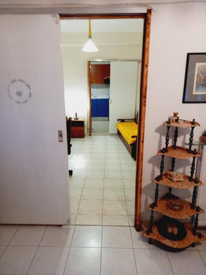 Στην Αυλή Της Ράχης Apartment กาลามาตา ภายนอก รูปภาพ